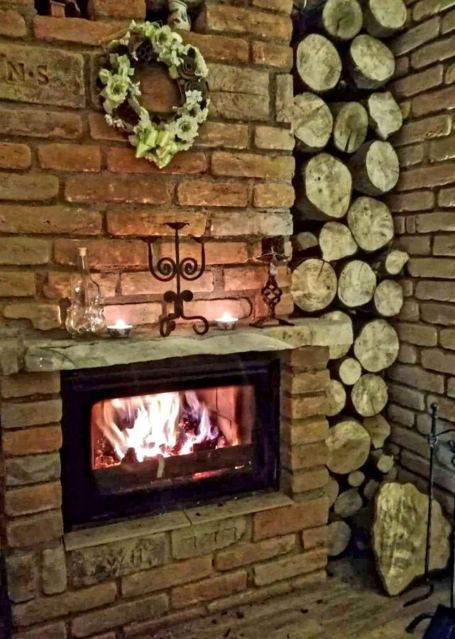 Penzion A Vinarstvi Vavricek Brezi Luaran gambar